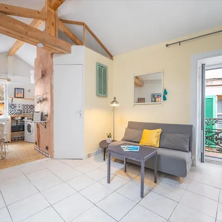 Studio Vieille De Menton, Basilique Saint-michel Apartment